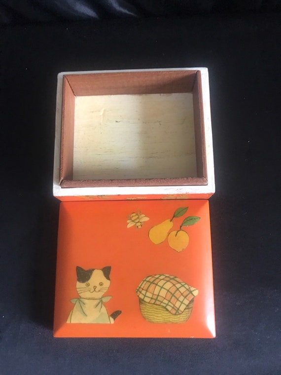 Jewelry box ,keepsake themed Cat with picnic bask… - image 3