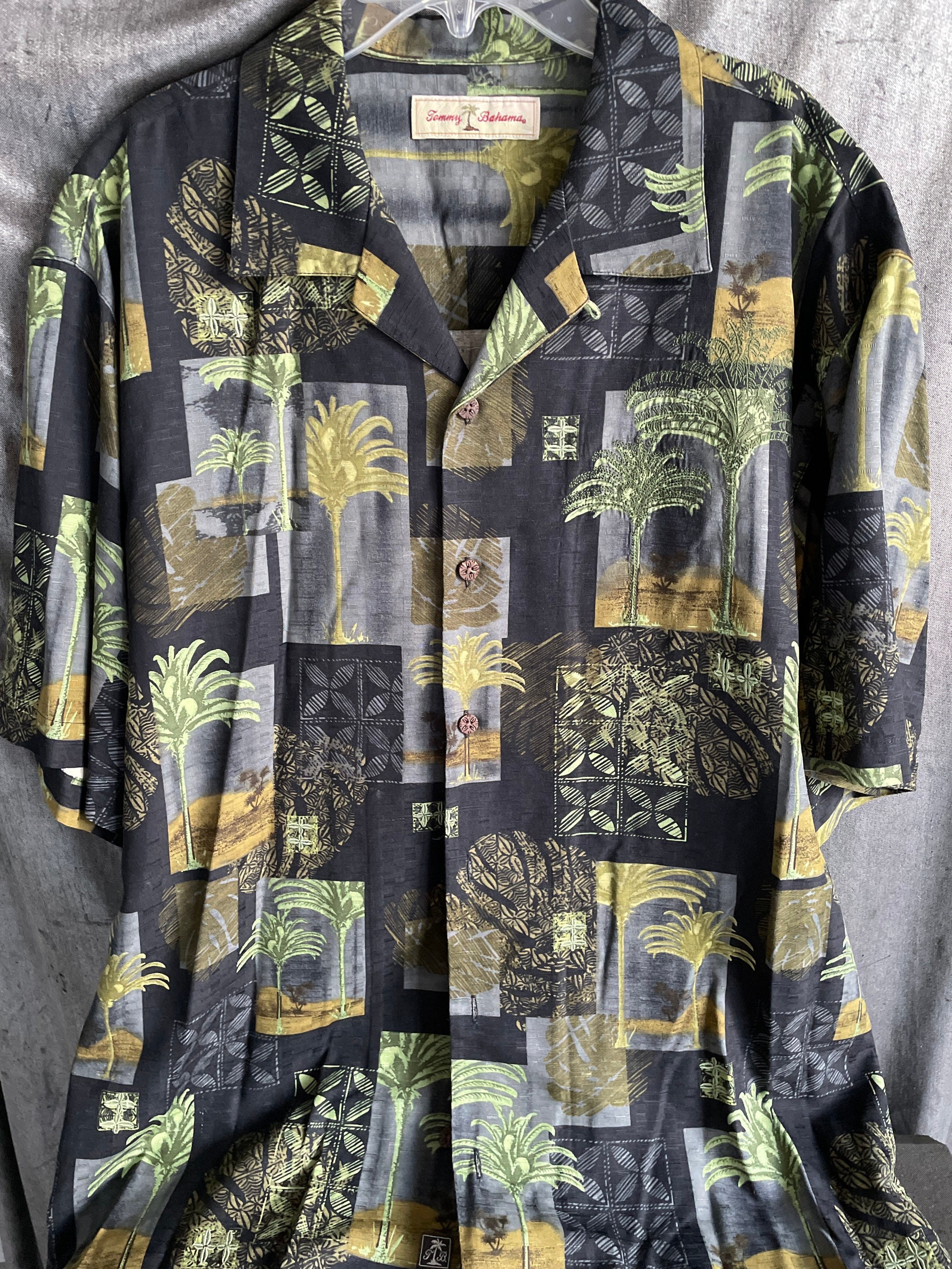 Camisa hawaiana del disenador Tommy Bahama camisa con estampado sz m negro patron de bloques de color palmeras ropa de crucero playa informal Dia del Padre Etsy Mexico