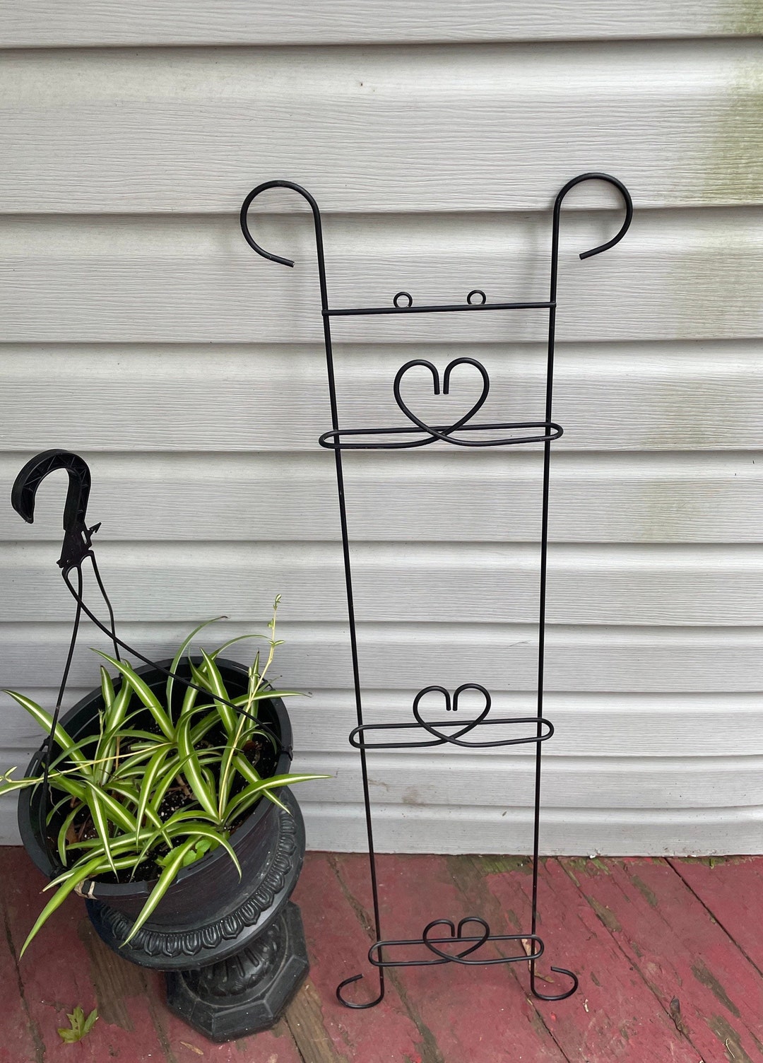 Vertical Plate Holder , Display 3 Plate ,scrolled , Metal , Country