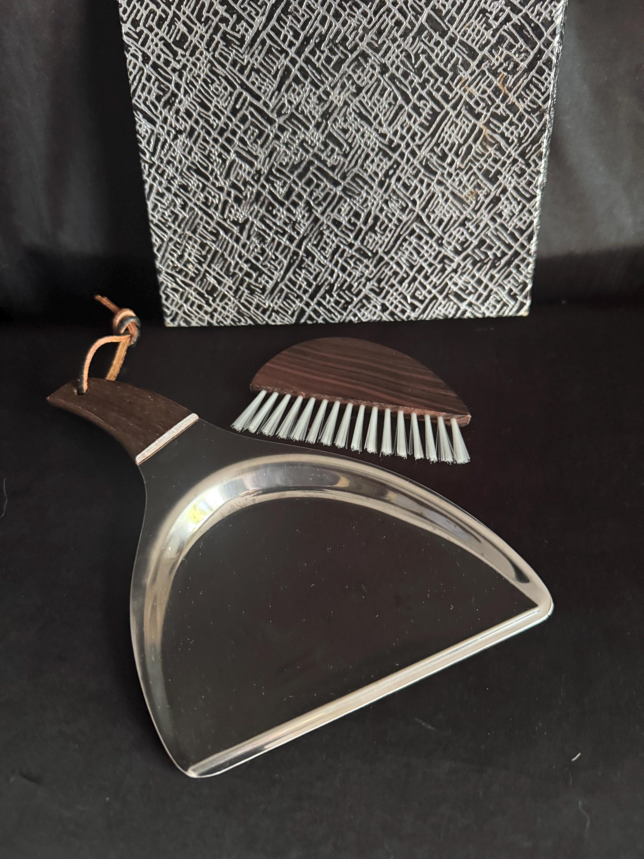 Silent butler - Etsy 日本