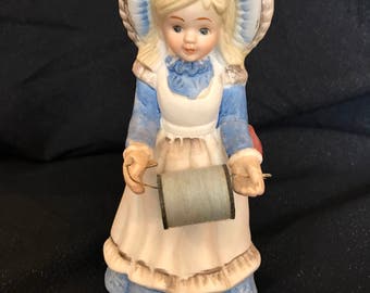 アンティークドイツ磁器ファゾルド＆シュタウフスイス子供用ピン