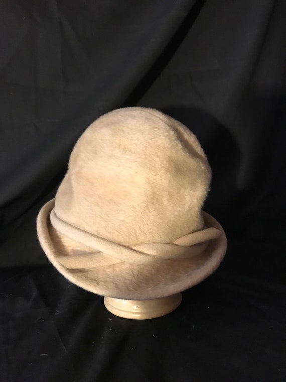 Vintage  mohair ivory Peter Pan hat - derby style… - image 1