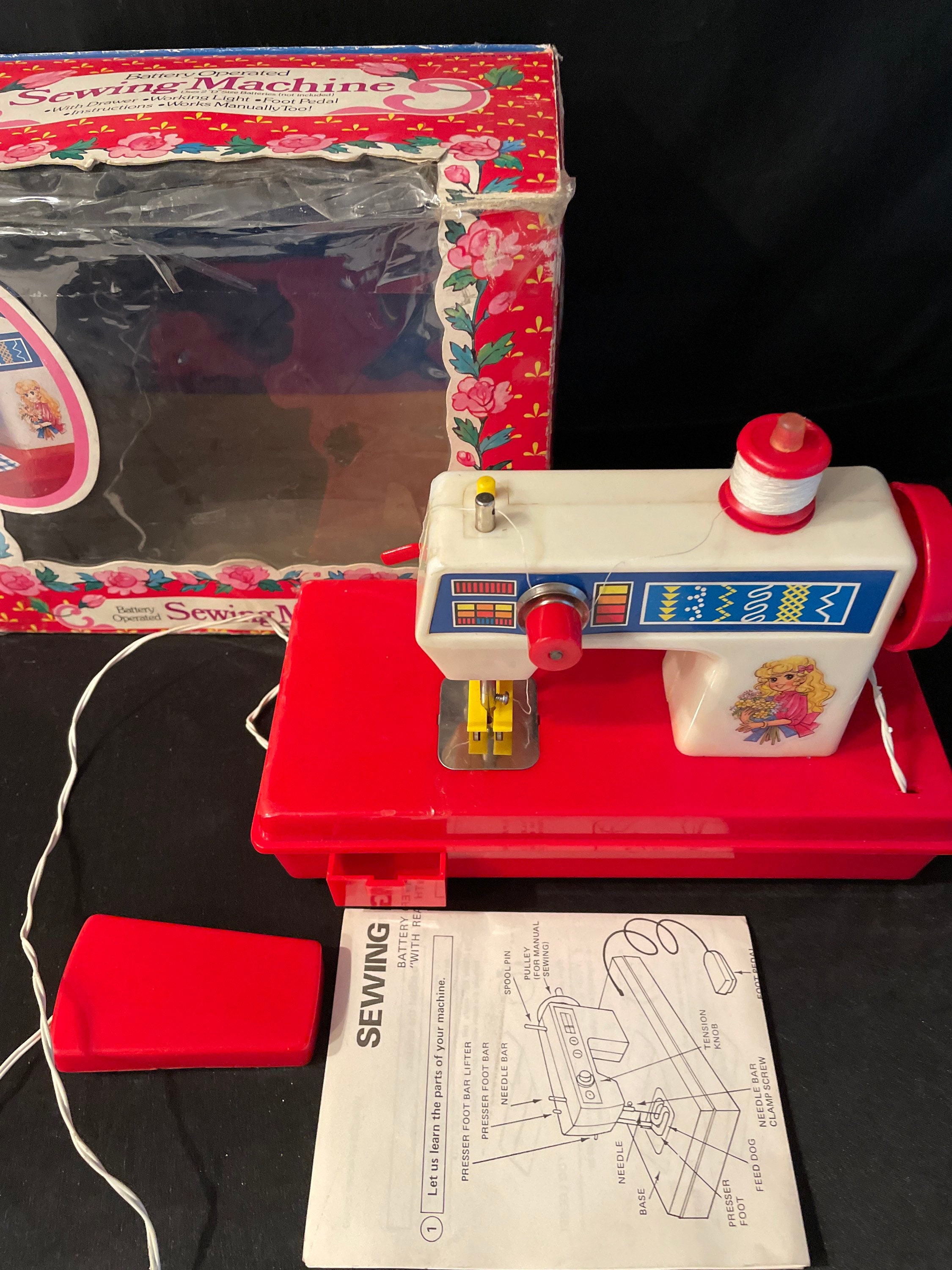 Máquina de coser Vtg, juguete, para niños, con batería, con acción real,  pedal, luz, caja original, hecha en Hong Kong -  España