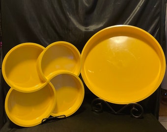 MCM serving  tray , melamine interlocking crudités, serving , barware dining ware ,canary yellow ,by Dansk design