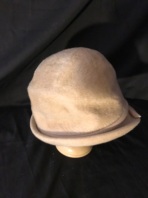 Vintage  mohair ivory Peter Pan hat - derby style… - image 2