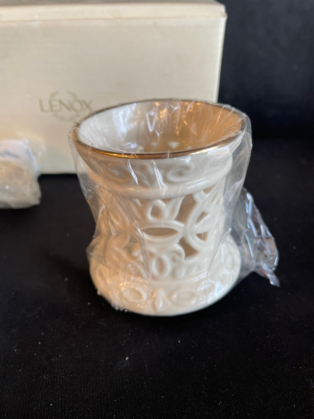 Lenox Tea Light Candle Holder , NIB , Set of 2 , Porcelain, Gold Trim