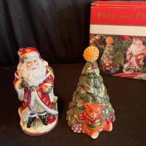 Christmas Light Bulb Salt & Pepper Shakers with Box – Treasures Under Sugar  Loaf – Antiques, Collectibles, Home Decor and More