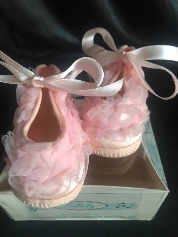 Newborn  girls shoes ,pink satin & frilly lace ba… - image 1