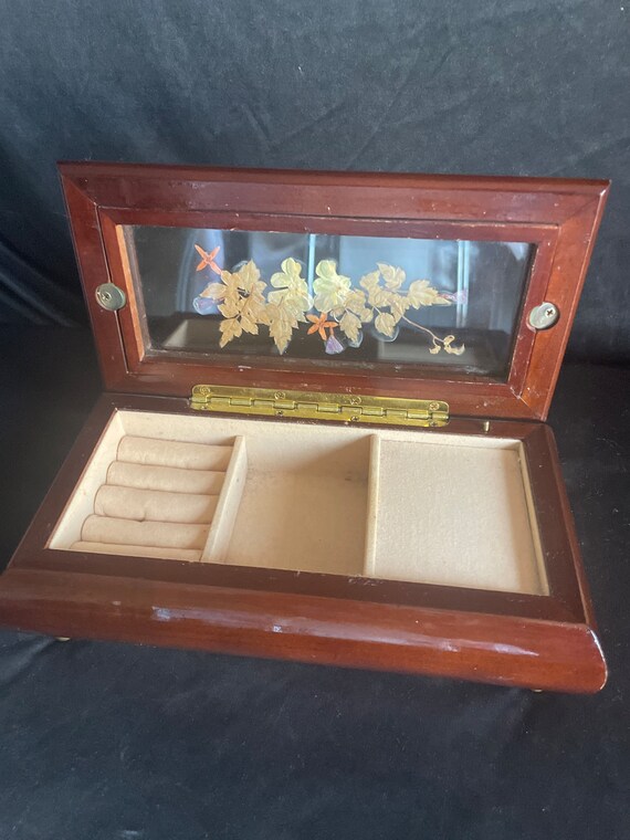 Vintage  music jewelry box , ‘Love Story , Presse… - image 3