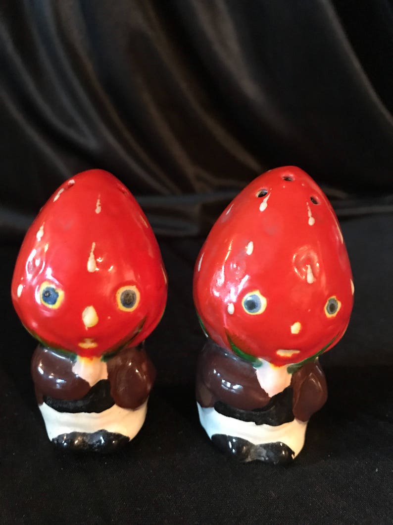 Strawberry head ppl Anthropologic Salt & Pepper shakers | Etsy