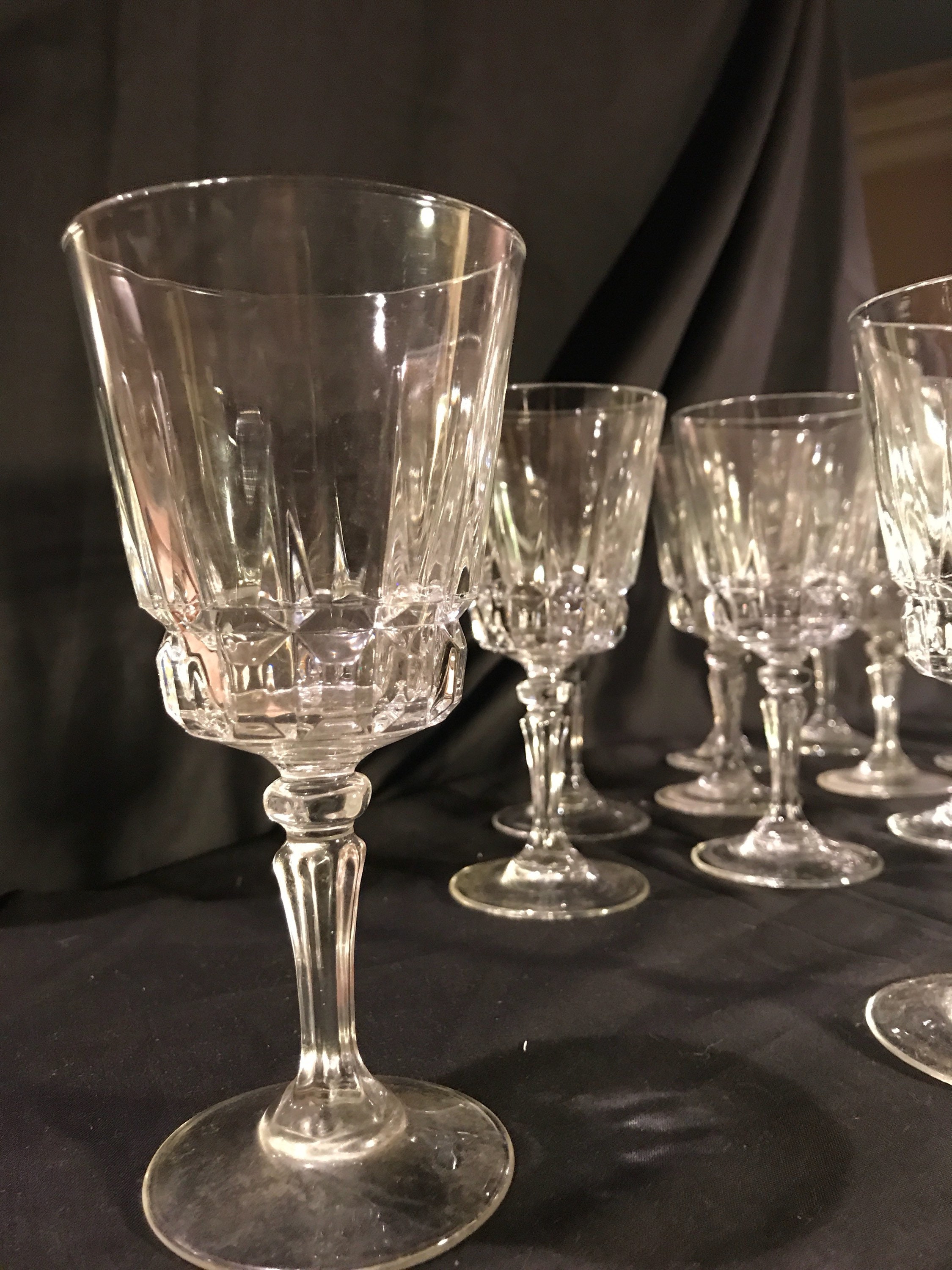 Vintage Set 12 Cut Crystal Wine Glasses. — La Maison Supreme Ltd.