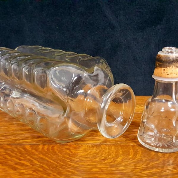 Glass Liquor Decanter With Stopper Thumbprint Design Vintage Barware