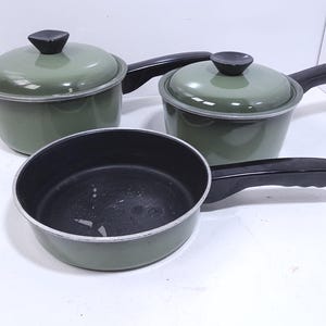 新品未使用 Union Plaza Pan Set Friars Club Amazon.com: Farberware Bakeware Meatloaf/Nonstick Baking