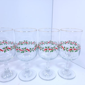 Vintage Libbey Christmas Holly Berry Glass Water Goblets Set Of Four