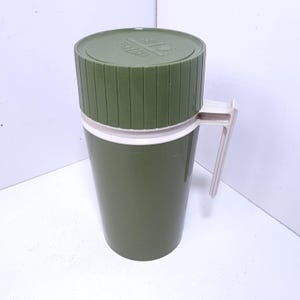 Vintage Thermos 7202 Avocado Green – 1 Pint