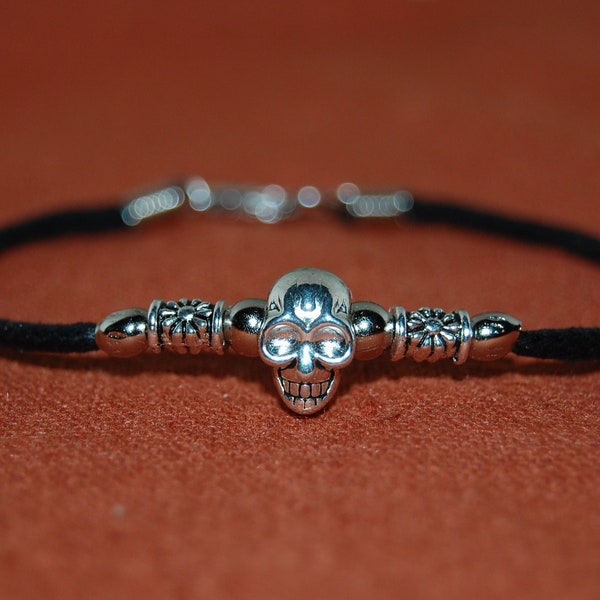 Green Skull Cord Bracelet main image 0