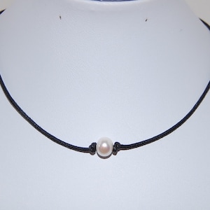 Pearl necklace black string top