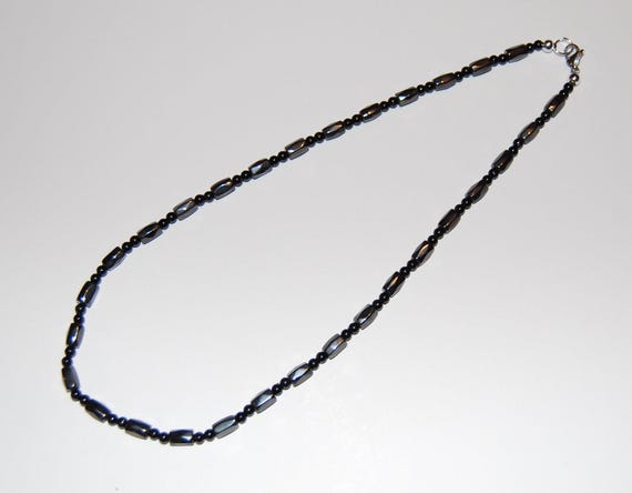 Collier Magnétique En Perles D'hématite Et Nacres - Marque Auris - Fabriqué En France - Neuf