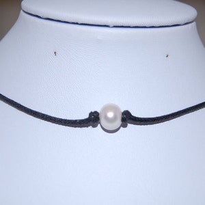 Genuine Pearl Necklace,Freshwater Pearl Chocker Necklace,Pearl Choker Necklace,Girl,Woman,Chic,Leather Cord Necklace,Single Pearl Necklace image 4