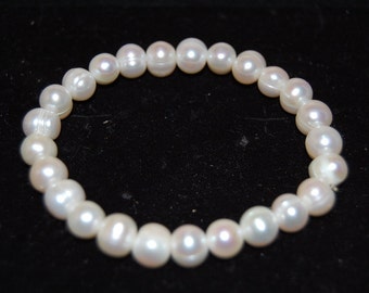 Pearl Bracelet,Natural Fresh Water Pearl,8mm Pearls,Fresh Water Pearl Bracelet,Stretchy,Woman,Gift,Birthday,Classic Bracelet
