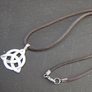 Trinity Necklace,Triquetra Necklace,Celtic Knot,Celtic Trinity Knot,Celtic Necklace,Choker Necklace,Cord Necklace,Man,Woman,Spiritual