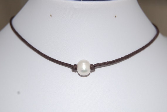 Pearl Choker Necklace Girl Woman and Chic choker black suede Cord Necklace,Single Pearl choker pearl necklace Fresh water Pearl Choker