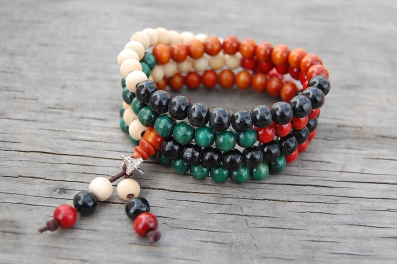 Wood Necklace,Buddhist Necklace,Spirituality,108 Mala Necklace,Colorful Beads,Prayer Necklace,Men,Woman,Yoga Bracelet,Protection,Meditation