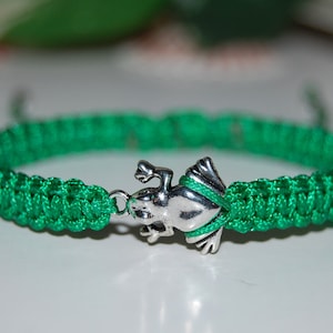Frog Bracelet,Adjustable Hemp Bracelet,Frog Gifts,Bracelet For Frog Lover,Men,Women,Kids,Teens,Drawstring Bracelet,Good Luck Bracelet,Gift