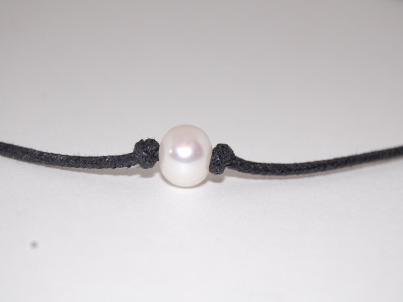 Genuine Pearl Necklace,Freshwater Pearl Chocker Necklace,Pearl Choker Necklace,Girl,Woman,Chic,Leather Cord Necklace,Single Pearl Necklace image 3