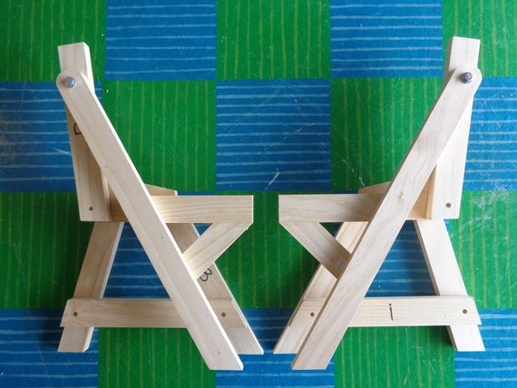 DIY Furniture : DIY Teaching Easel  Diy wooden toys plans, Diy furniture,  Diy kids furniture