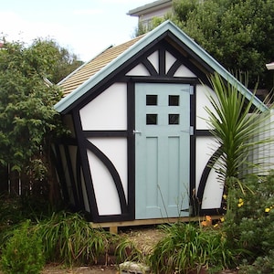 DIY Tudor-style 8x7 shed - woodworking plans