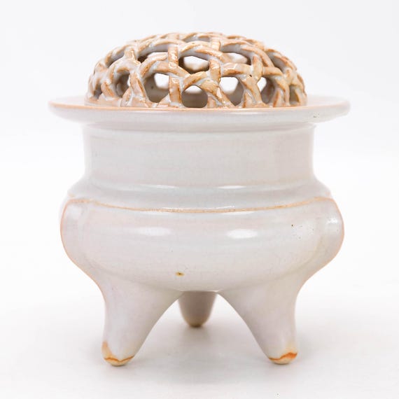 Koro Japanese Incense Burner Hagi Ware by Sakakura Shinbei XII