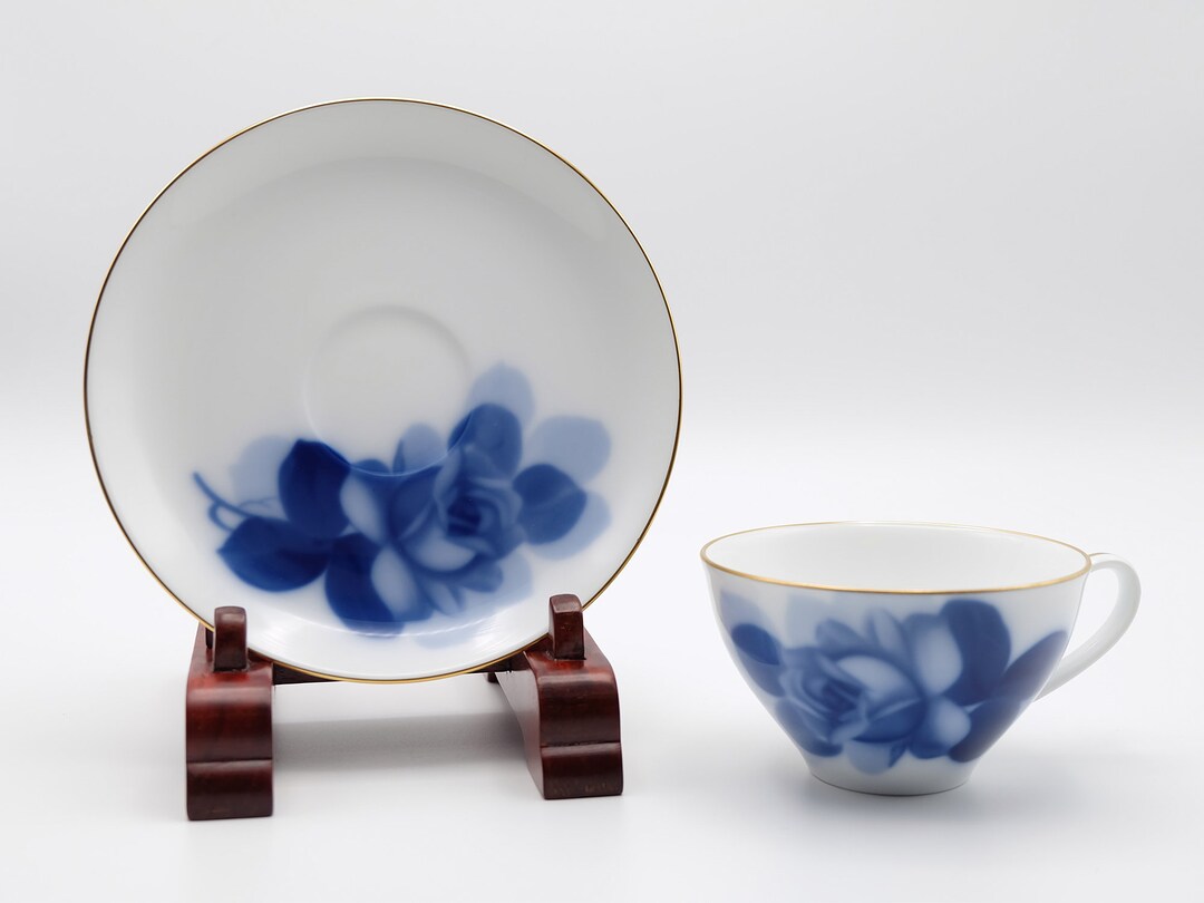 Okura Art China Cup and Saucer Set Blue Rose Okazome Okura Art China Cup and Saucer Set Blue Rose Okazome