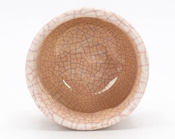 楽山焼き・湯呑み 楽山焼の湯呑：蟹のレリーフ彫刻が施された日本の陶器 - Etsy 日本