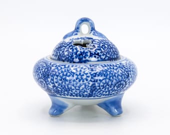 Japanese Incense burner Blue and White Octopus Arabesque Imari ware Censer Koro