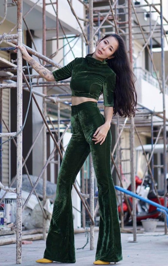 Dark Green Velvet Chic 2 Pieces/high Waist Flared Bell Bottom Pants With  Matching 3/4 Sleeve Short Sleeve Mock Turtleneck/monochrome Outfit. -   Israel