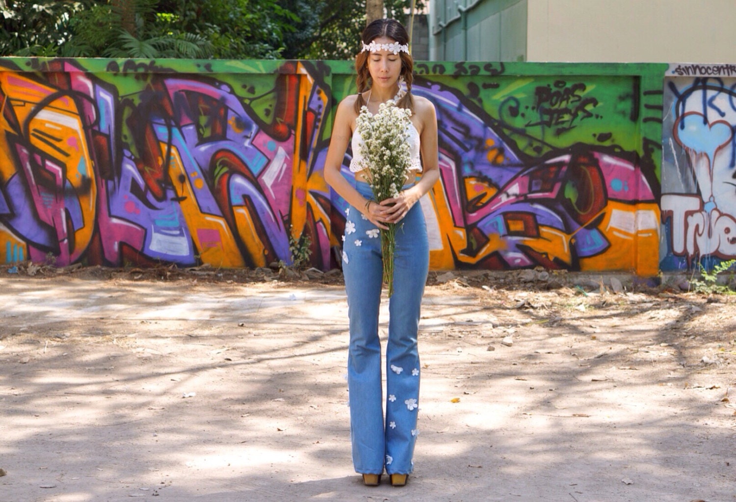 Women's Blue Jeans High Waisted Flared Bell Bottoms Pants/white Flowers  Embroidered /vintage 70s Style/hippie/boho Pants. -  Canada