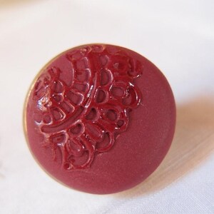 Anello regolabile stile vintage decorato con merletto. Regalo personalizzato. Anello Statement in argilla polimerica. immagine 3