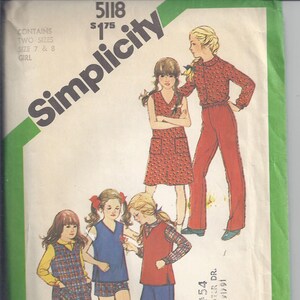 Patrón de costura sencillez 5118 de 1981.  Las niñas, Jumper, Top, falda, pantalones, Shorts.   Mama 26-27