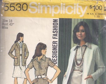 Simplicity 5530  Sewing Pattern from 1973.  Misses' Unlined Cardigan, Blouse, Skirt, and Pants . Designer Fashion.   Bust 40.  Size 18.