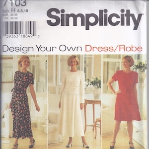 Puede incluir: Patrón de costura Simplicity 7103 para vestidos o batas. El patrón presenta tres diseños de vestidos, incluyendo uno con estampado floral, un vestido blanco y un vestido rojo. El paquete también muestra nueve estilos de vestidos diferentes. El texto dice "Design Your Own Dress/Robe."