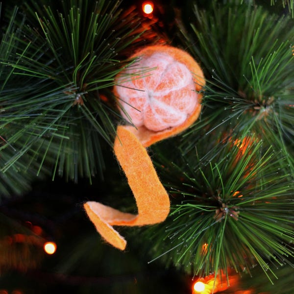 Sustainable Christmas decoration. Felted tangerine.