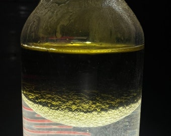 OIL HIGH GRADE Agarwood gaharu 沉香 沈香 العود from Malaysia