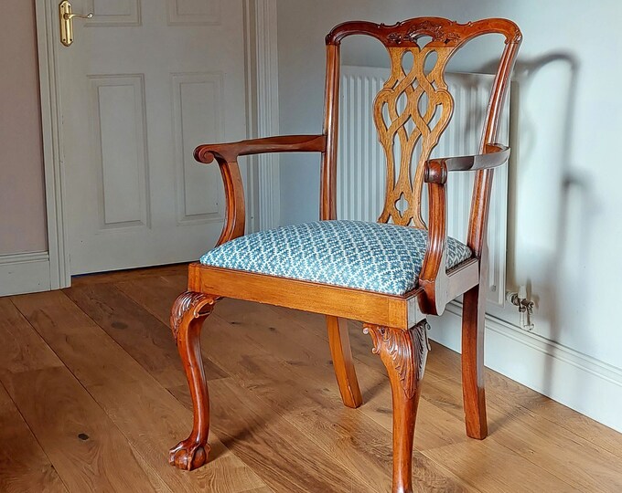 Early 20thC Mahogany Chippendale Style Carver Chair w. Drop-In Seat