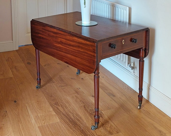 Regency Mahogany 2-Drawer Pembroke Table with Fitted Caddy