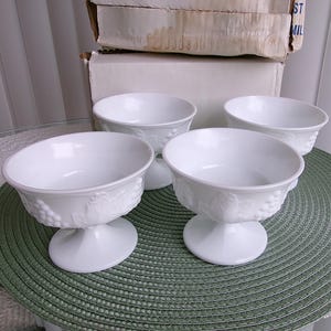 Vintage Colony Milk Glass Sherbets, New In Box, 4 Pc