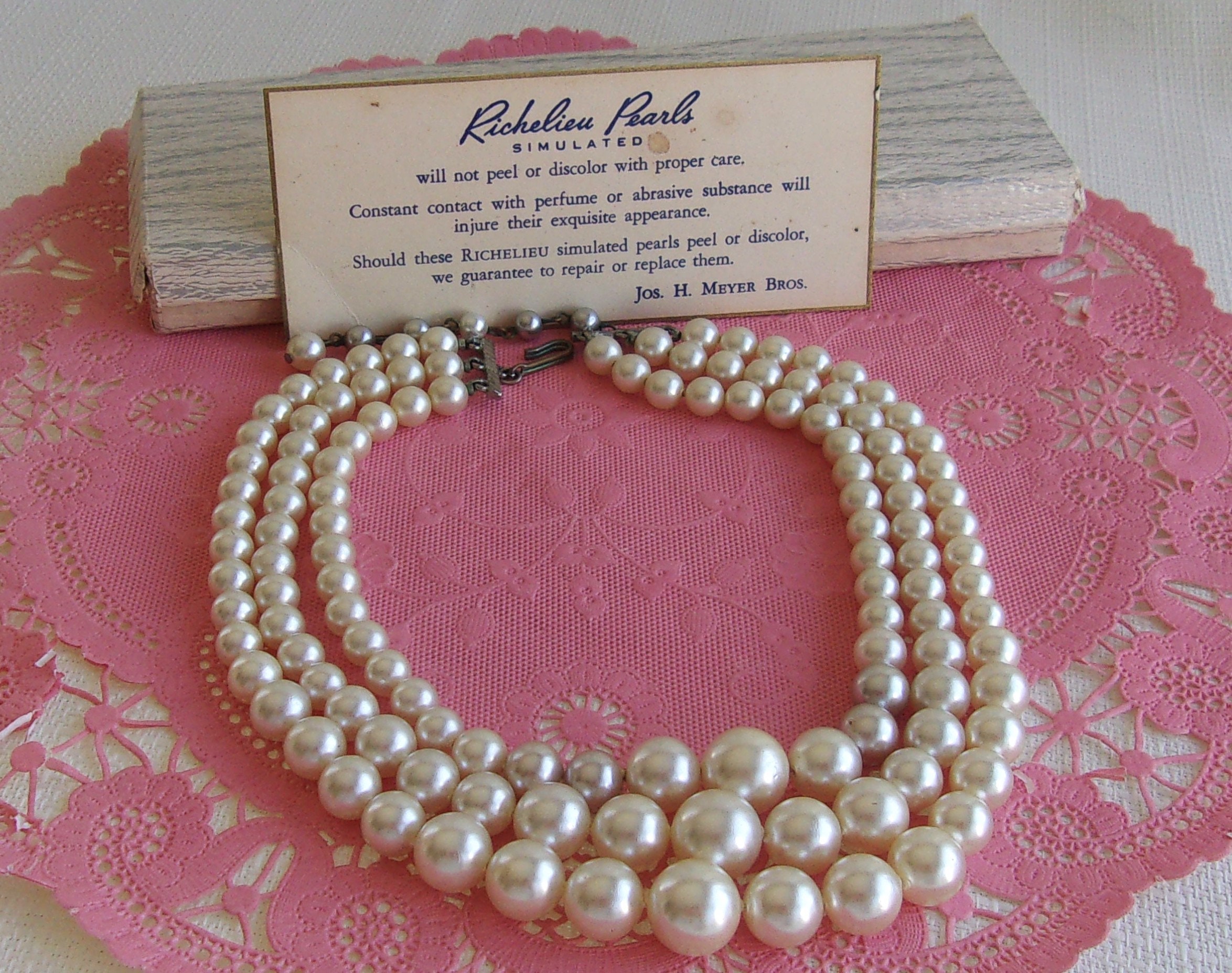 Vintage Richelieu Pearl Necklace/Matching Earrings w/original box & makers  card | eBay