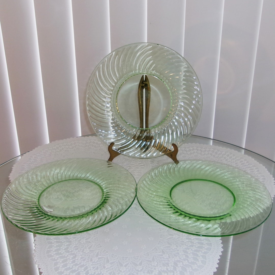 Green Depression Glass Lunch Plates Set of Three Etsy