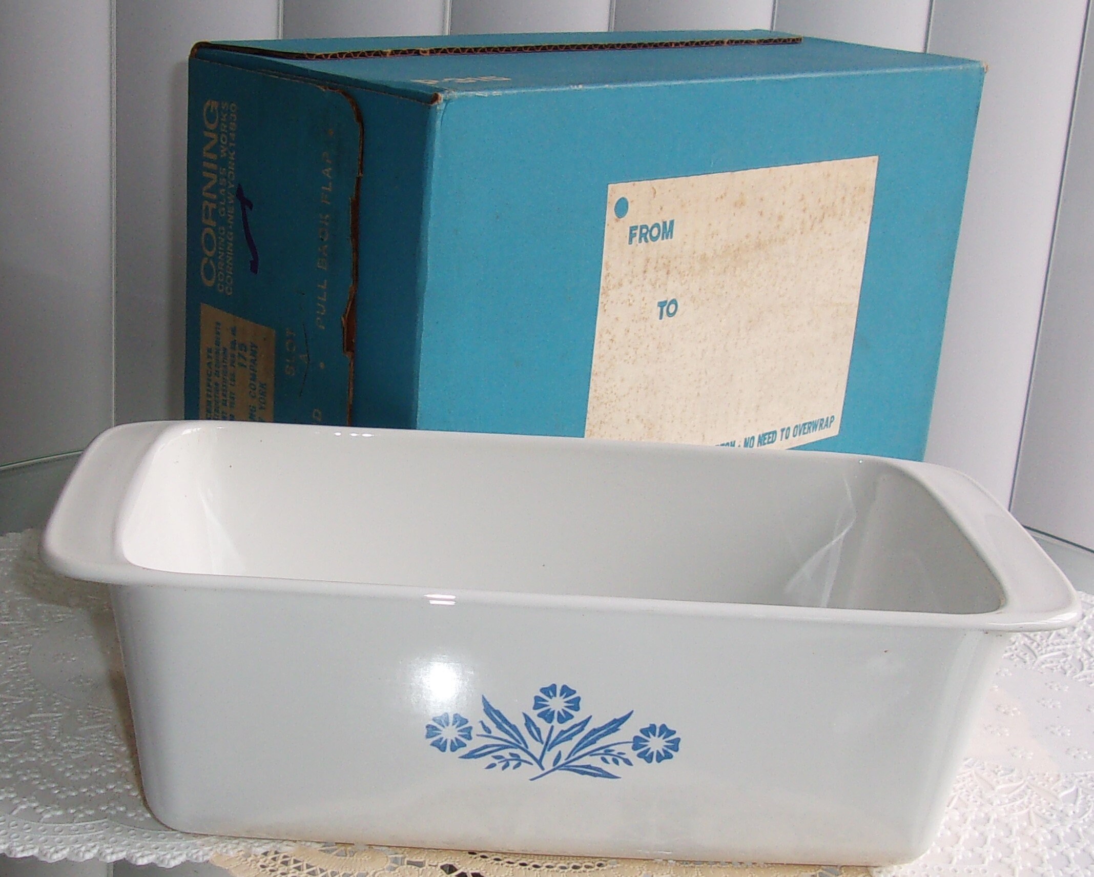 New in Sealed Box! CorningWare Vintage Corningware Blue Cornflower 2qt Loaf Dish P-315 