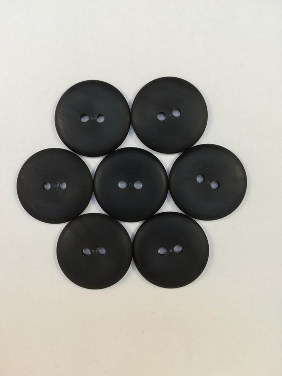 size 11-50 mm Horn buttons / 2 holes 7 pcs.